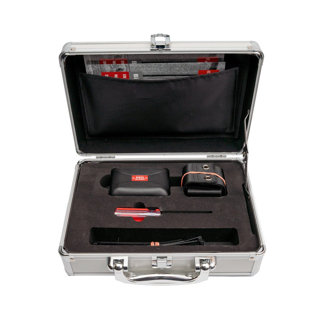 Detail van Birth Alarm Premium Plus geboortealarm met plug en play systeem